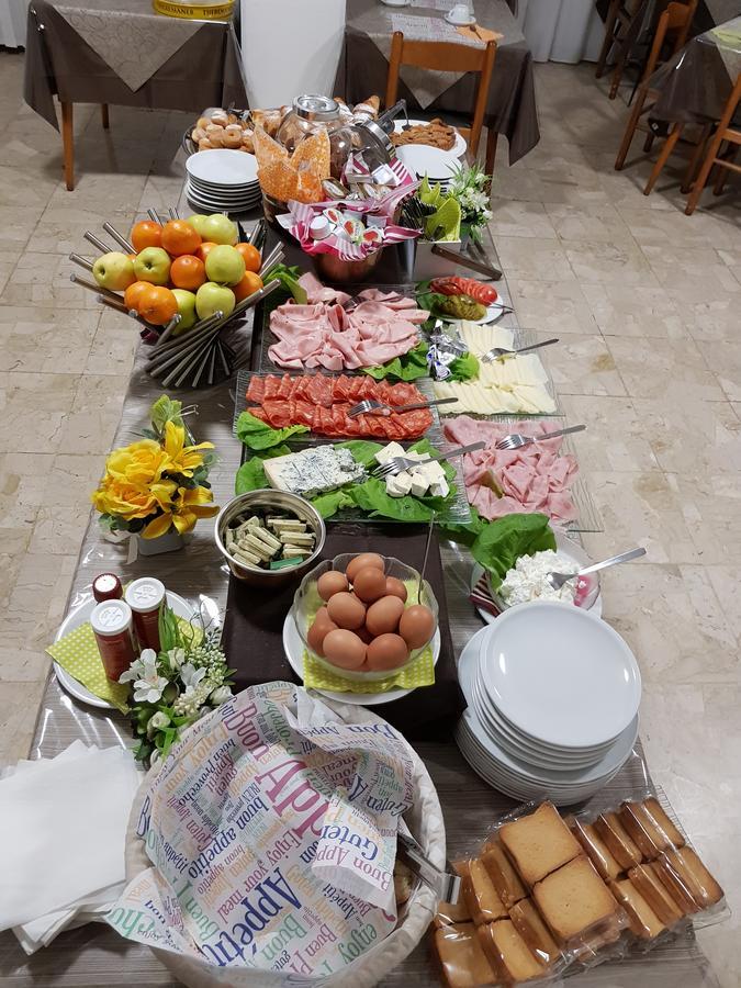 Oxford Ξενοδοχείο Ρίμινι Εξωτερικό φωτογραφία
